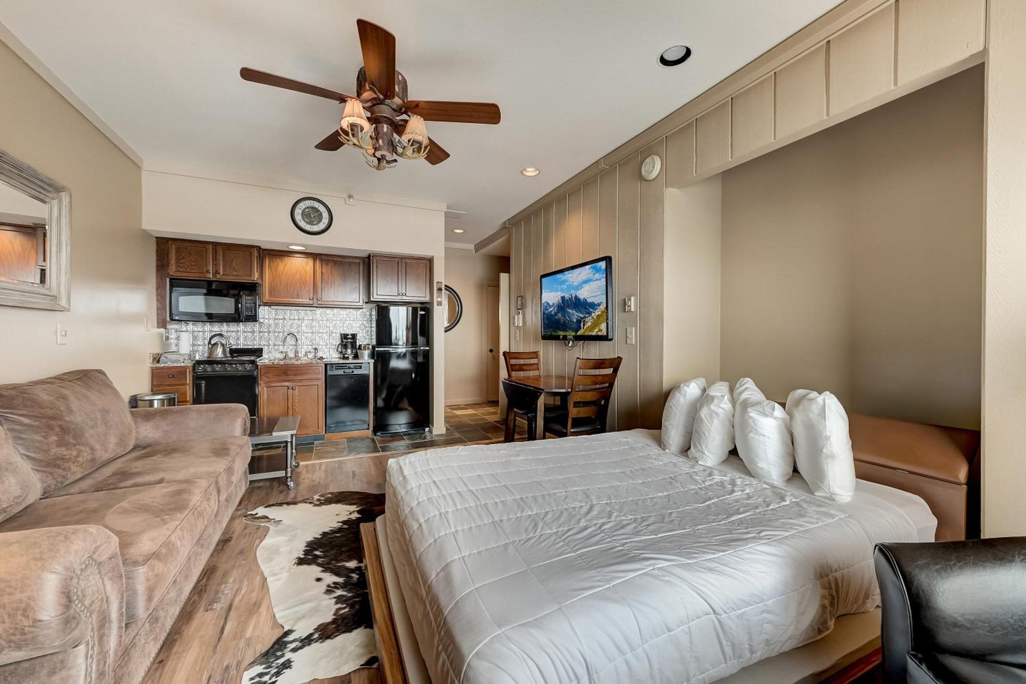 The Lodge At The Mountain Village By All Seasons Resort Lodging بارك سيتي المظهر الخارجي الصورة